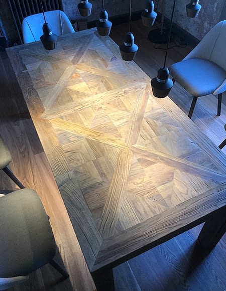 Mesa de comedor Heritage - SAMIC Uruguay